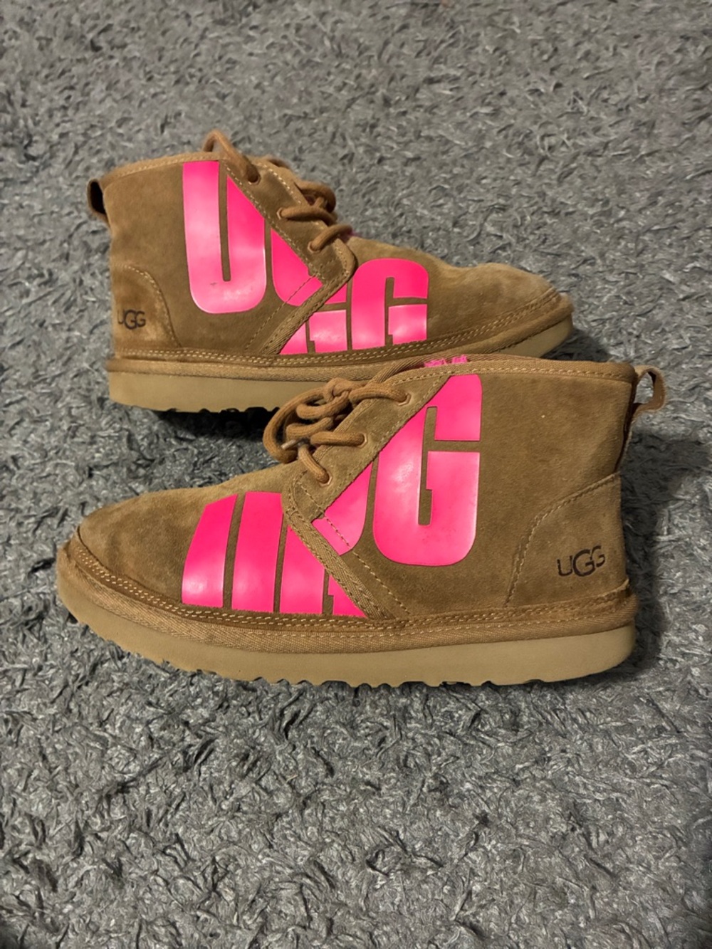 Ugg nuemel boots